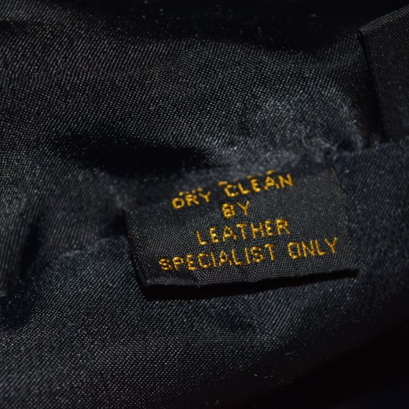 🔥RARE🔥 VINTAGE 1990'S LOONEY TUNES "JUST CHILLIN" LEATHER BOMBER JACKET XL - Picture 7 of 13